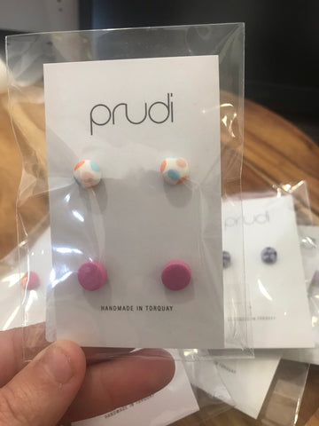 White & pink kids earrings 2 pack
